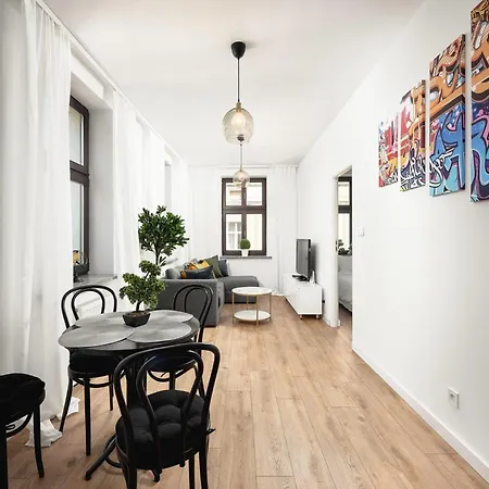 Flat Near Piotrkowska Street * Łódź